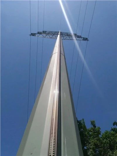 Tērauda caurules jaudas lineārā torņa transmisijas pole